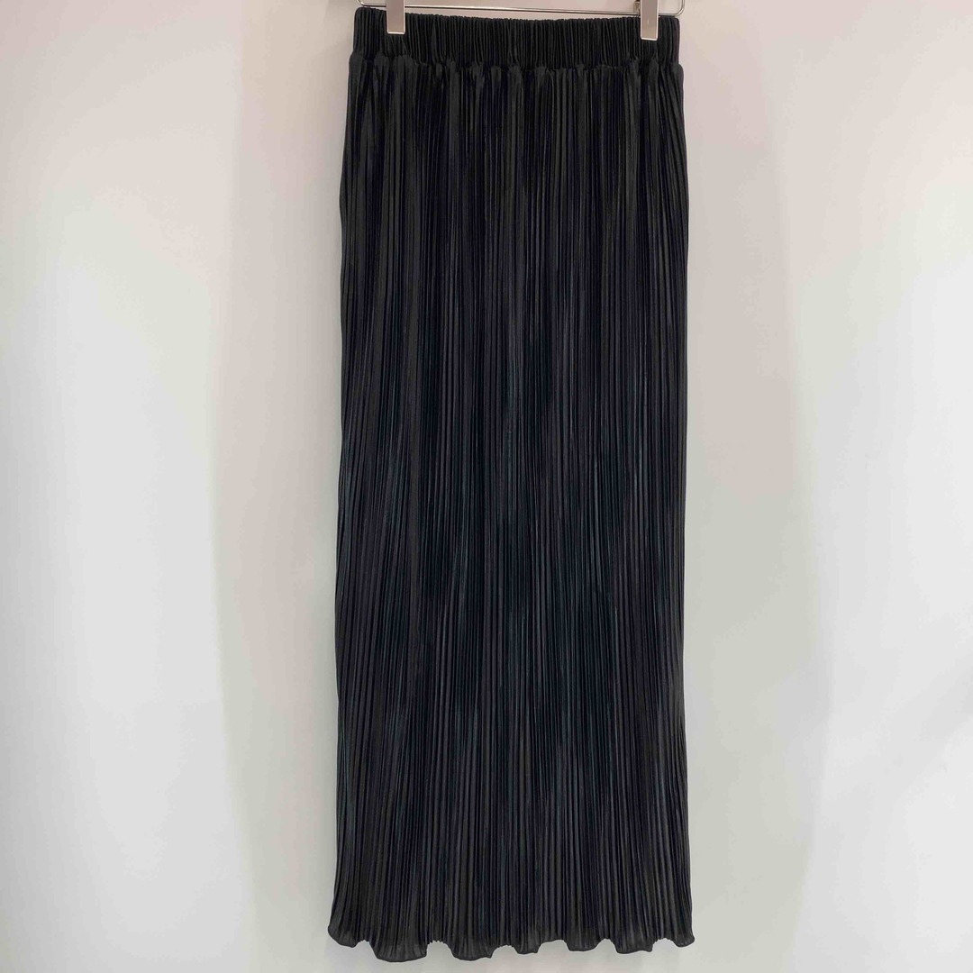 LOWRYS FARM(ローリーズファーム)のLOWRYS FARM ローリーズファーム レディース ロングスカート サテンプリーツ ブラック ナロースカート レディースのスカート(ロングスカート)の商品写真
