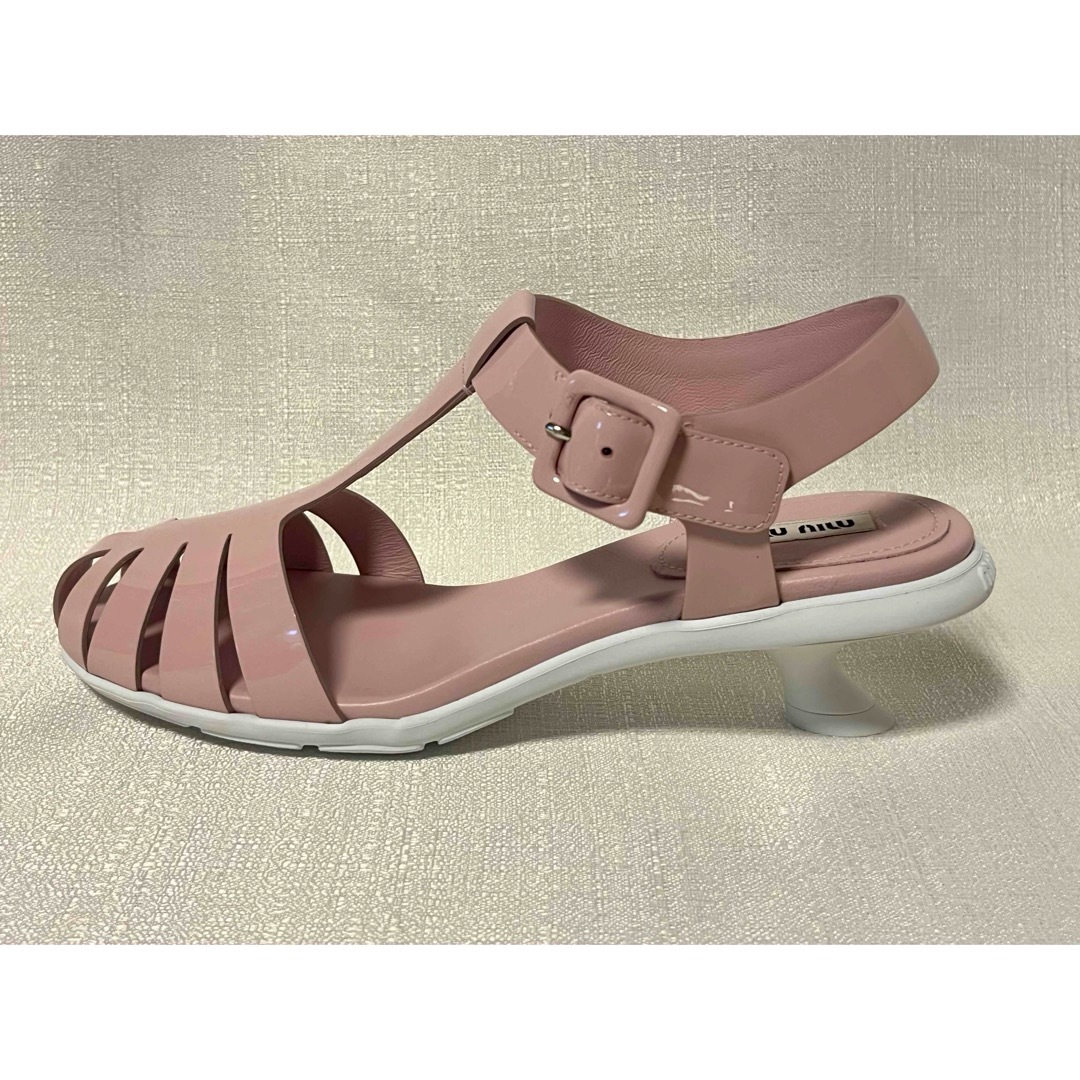 MIU MIU - 大幅お値下げ【新品】miumiuミュウミュウ パテント MIU MIU - 大幅お値下げ【新品】miumiuミュウミュウ パテント