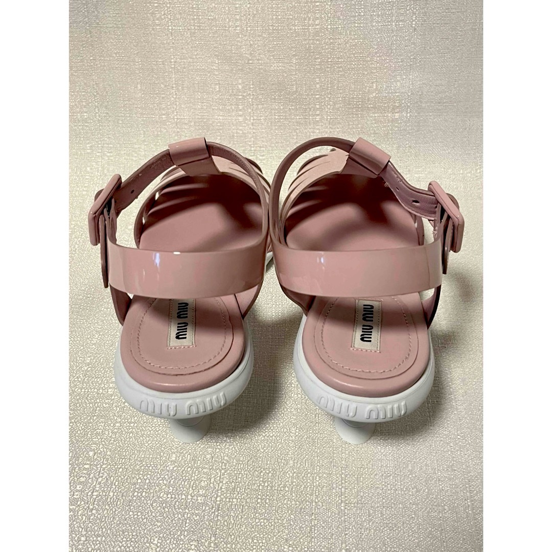 MIU MIU - 大幅お値下げ【新品】miumiuミュウミュウ パテント MIU MIU - 大幅お値下げ【新品】miumiuミュウミュウ パテント