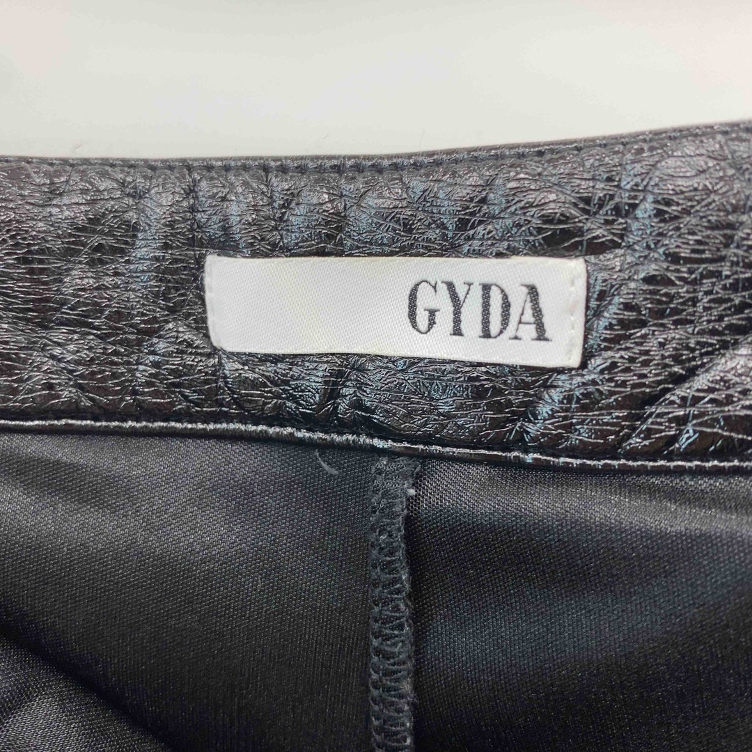 GYDA(ジェイダ)のGYDA ジェイダ ブラック 無地 シンプル レディース ショートパンツ レディースのパンツ(ショートパンツ)の商品写真