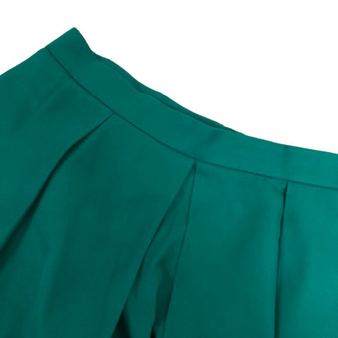kumikyoku（組曲）(クミキョク)のクミキョク 組曲 スカート フレア Aライン タック 無地 ひざ丈 2 グリーン レディースのスカート(その他)の商品写真