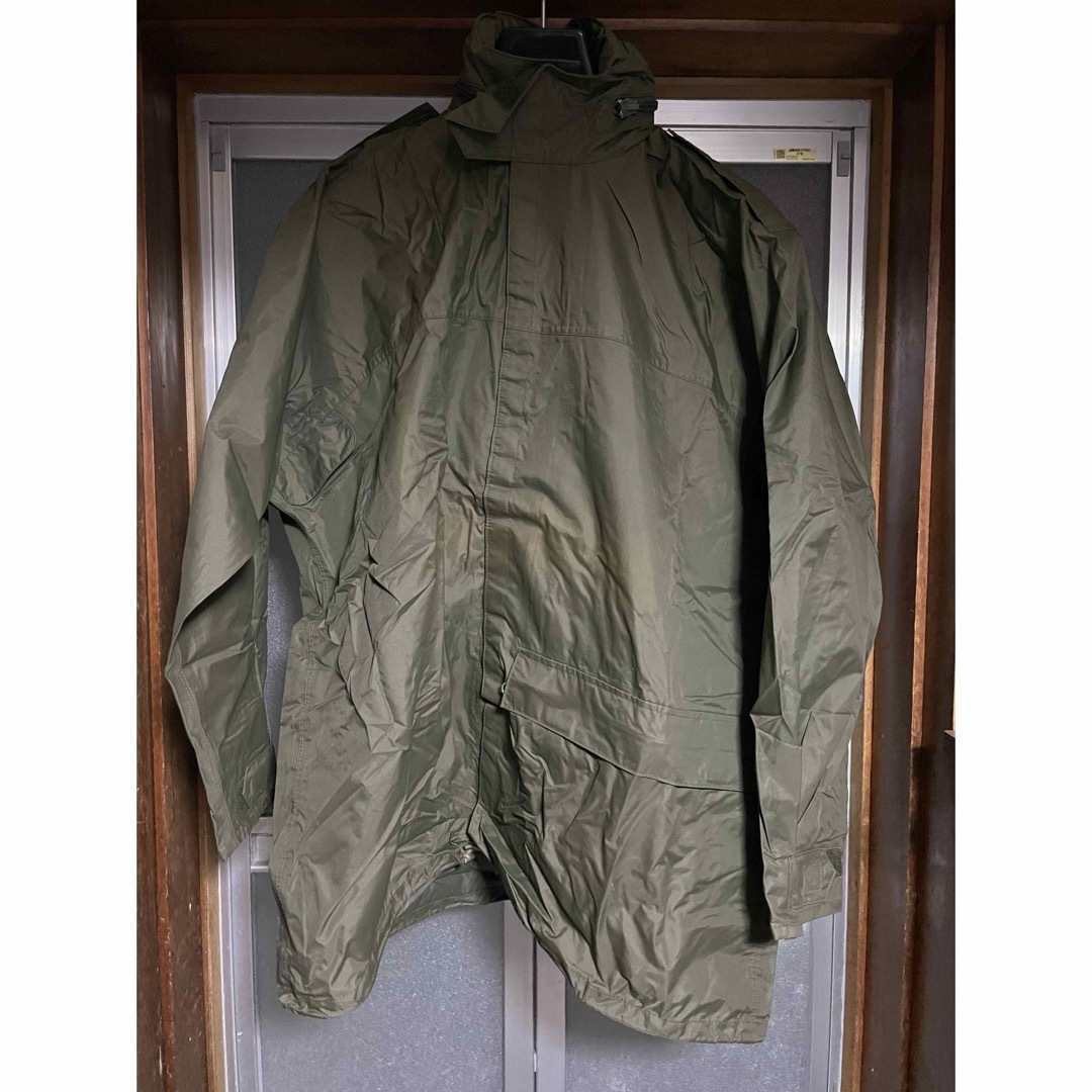 MILITARY(ミリタリー)のオランダ軍 レインジャケット パッカブル 防水 Olive S メンズのジャケット/アウター(マウンテンパーカー)の商品写真