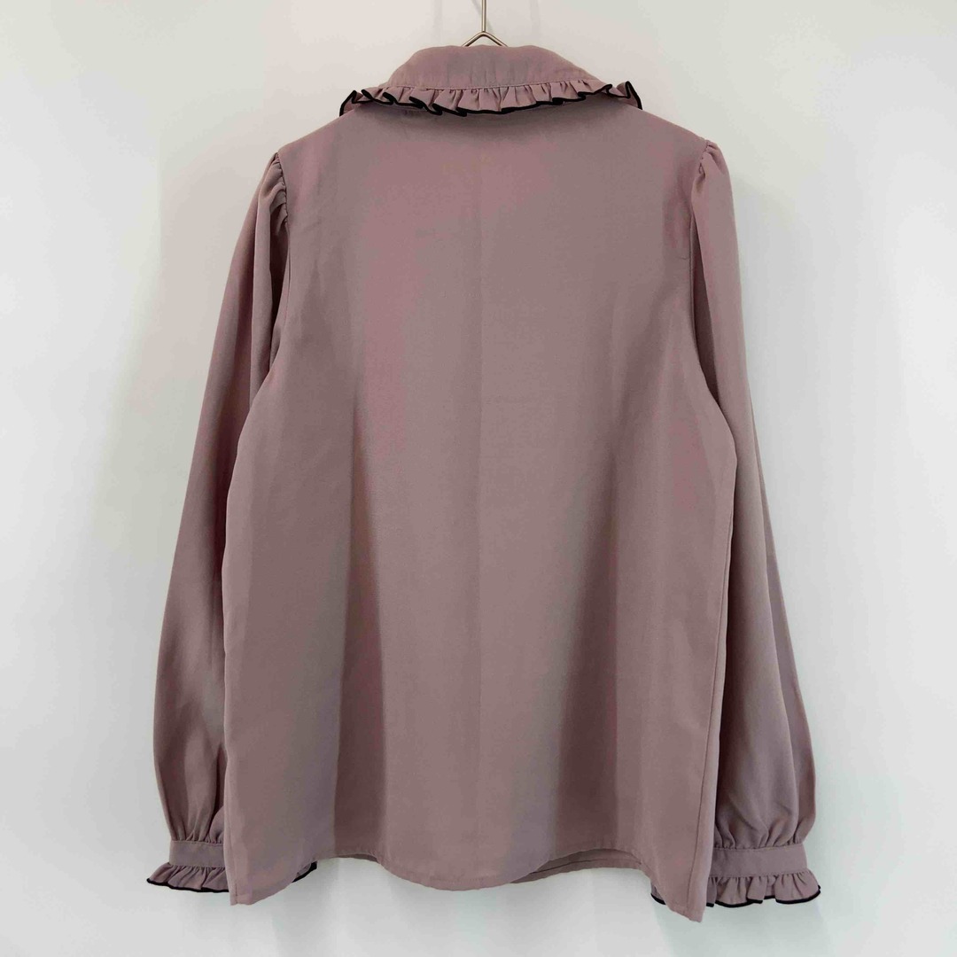 Litique くすみピンク　大きめ襟　フリル　  レディース 長袖シャツ/ブラウス レディースのトップス(カットソー(長袖/七分))の商品写真