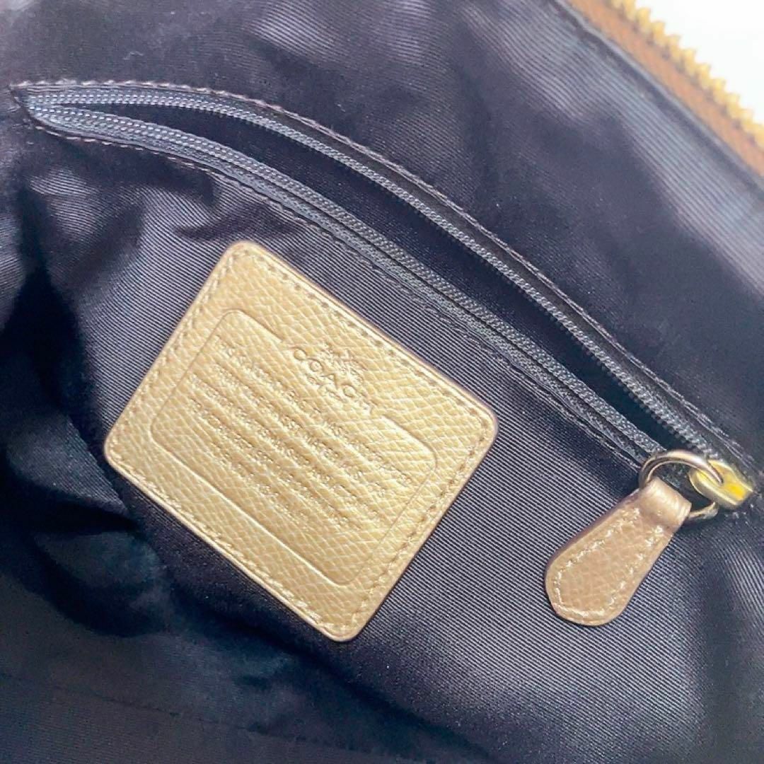 COACH(コーチ)のコーチ　COACH  ミニベネット2way ハンドバッグ ショルダー　ゴールド レディースのバッグ(ハンドバッグ)の商品写真