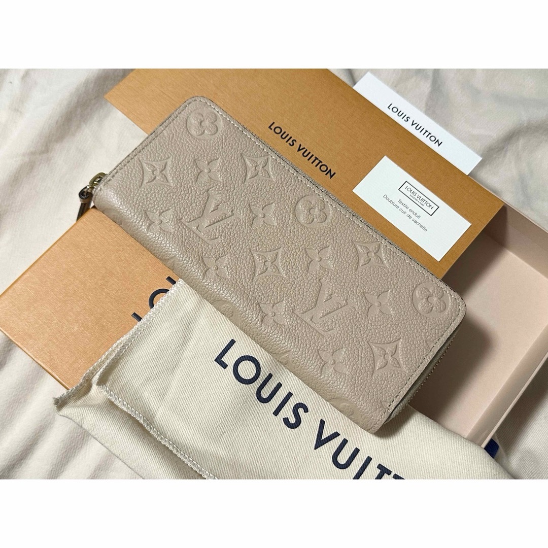 LOUIS VUITTON(ルイヴィトン)の■未使用■グレー ルイヴィトン ポルトフォイユクレマンス  アンプラント 長財布 レディースのファッション小物(財布)の商品写真