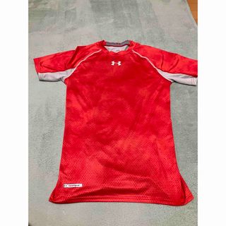 アンダーアーマー(UNDER ARMOUR)のアンダーアーマー  ヒートギア　コンプレショッンシャツ　赤④(Tシャツ/カットソー(半袖/袖なし))