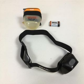 ペツル(PETZL)のペツル アクティック コア ACTIK CORE ヘッドランプ 450ルーメン + コア 予備バッテリー + ノクティライト ポーチ ランタン PETZL E099GA/E99ACA/E093DA00 ブラック系(その他)