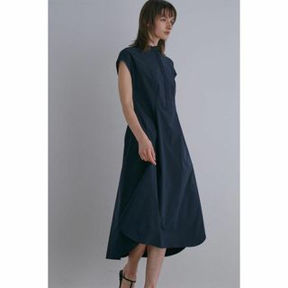 アドーア(ADORE)の美品⭐︎LE PHIL　SOLOTEXブロードシャツワンピース　2023ss　紺(ロングワンピース/マキシワンピース)