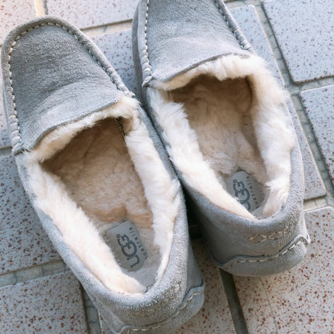 UGG(アグ)のUGG♡定番Ansley♡グレー6サイズ♡ノードストローム購入♡アグ♡アンスレー レディースの靴/シューズ(スリッポン/モカシン)の商品写真