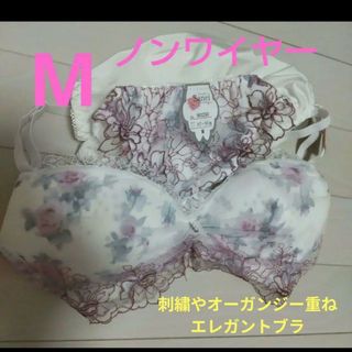 b38 新品 ノンワイヤーブラ上下セット M 青紫花柄 オーガンジー重ね(ブラ&ショーツセット)