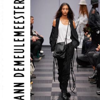 Ann Demeulemeester - アンドゥルムメステール  シープレザーショルダーバッグ