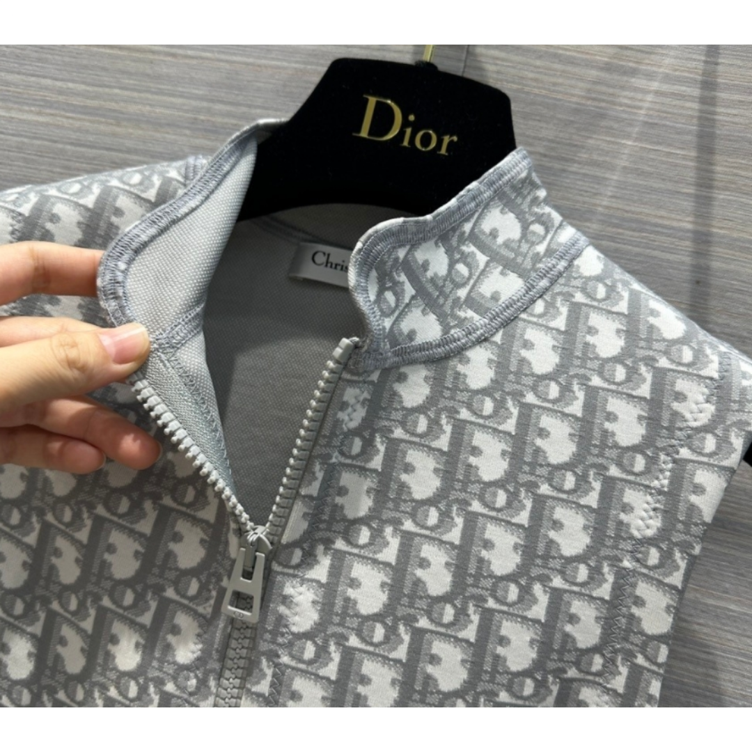 Dior(ディオール)のディオール　　ワンピース レディースのワンピース(ミニワンピース)の商品写真