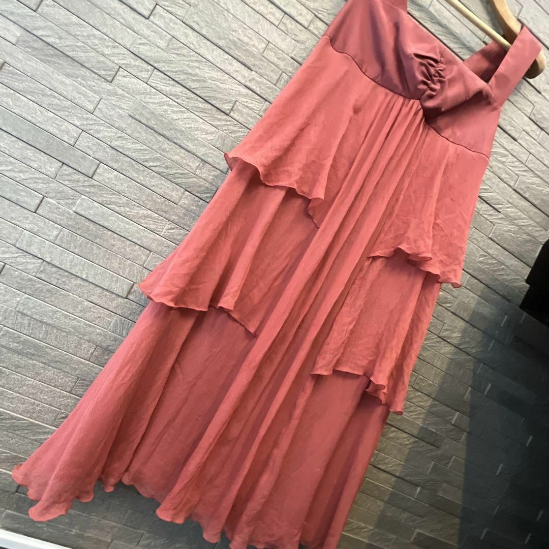 UNITED ARROWS(ユナイテッドアローズ)のユナイテッドアローズ　ノースリーブ ティアードドレス シルク ワンピース レッド レディースのフォーマル/ドレス(ミディアムドレス)の商品写真