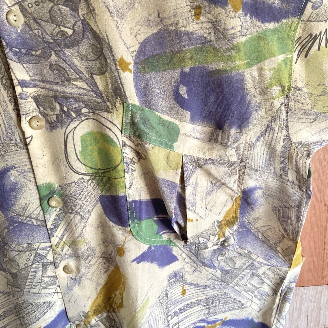 Santa Monica(サンタモニカ)のeuro古着 イタリア vintage シルクシャツ 総柄 異素材 y2k レディースのトップス(シャツ/ブラウス(半袖/袖なし))の商品写真