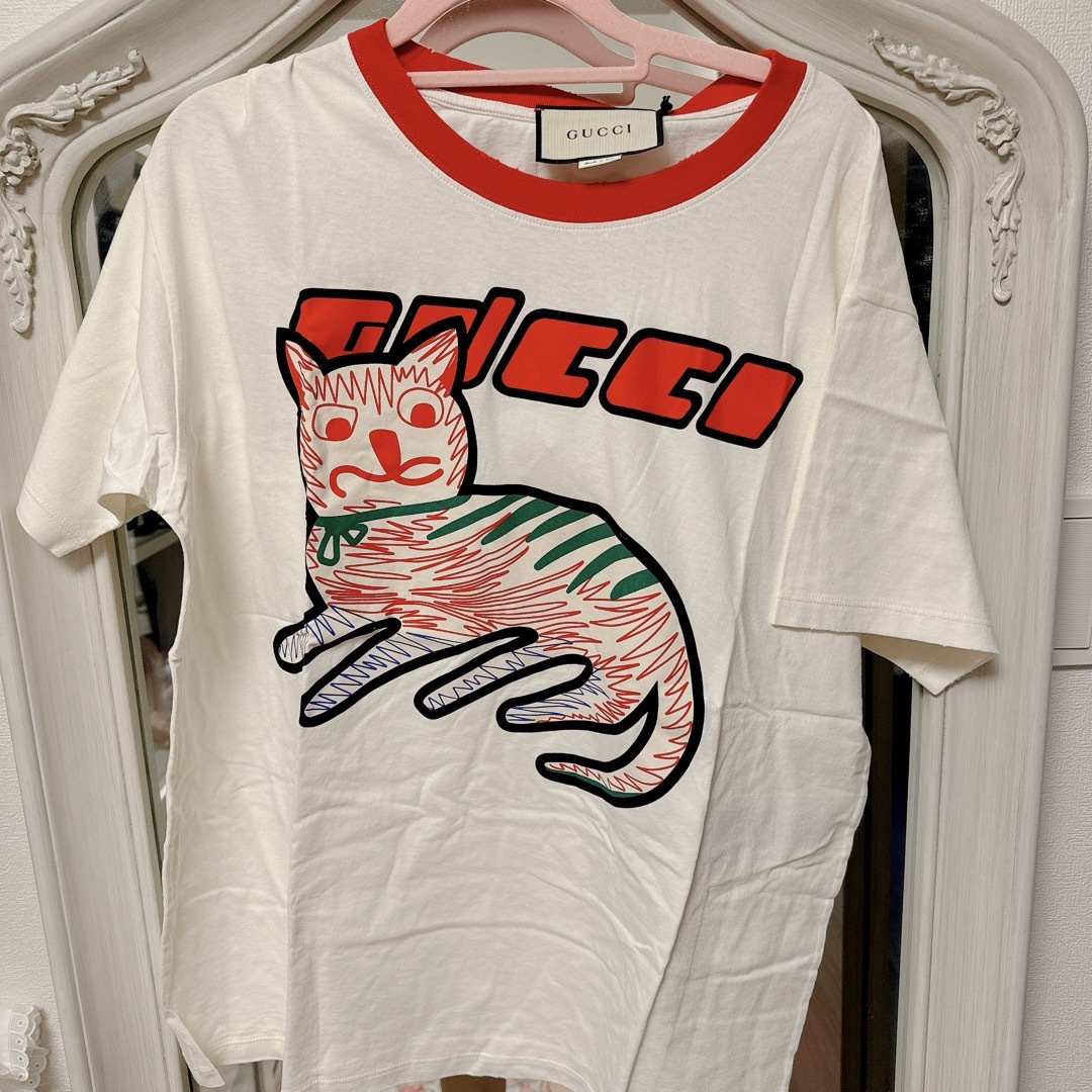 Gucci(グッチ)のgucci t シャツ　新品未使用 レディースのトップス(Tシャツ(半袖/袖なし))の商品写真