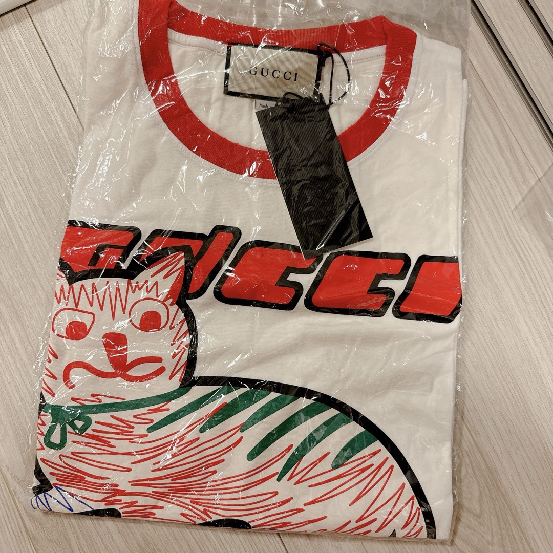 Gucci(グッチ)のgucci t シャツ　新品未使用 レディースのトップス(Tシャツ(半袖/袖なし))の商品写真