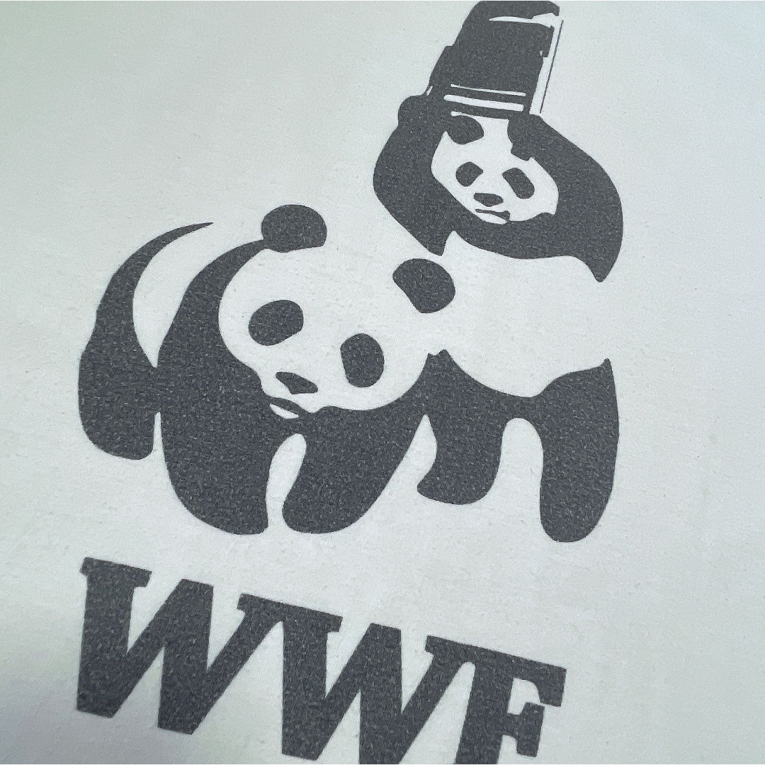 GILDAN(ギルタン)のUSA古着　GILDAN　Tシャツ　L　ホワイト　パンダ　アニマル柄　WWF メンズのトップス(Tシャツ/カットソー(半袖/袖なし))の商品写真