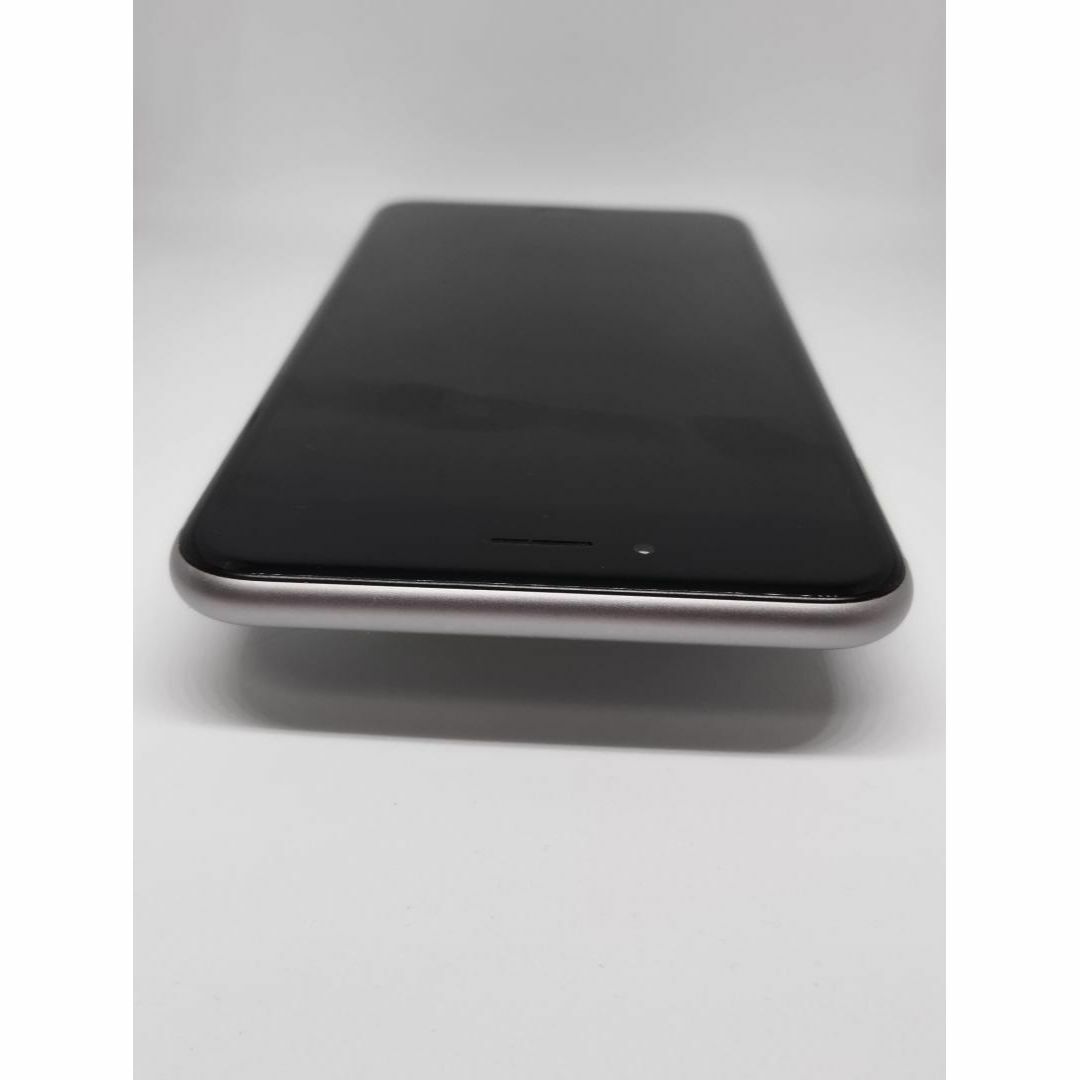 iPhone(アイフォーン)のiPhone 6 Plus シルバー 64GB SoftBank スマホ/家電/カメラのスマートフォン/携帯電話(スマートフォン本体)の商品写真