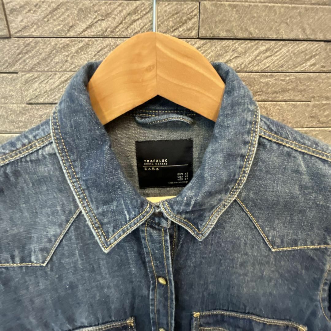 ZARA(ザラ)のZARA ザラ ウエスタン デニムシャツ 長袖シャツ　トップス　ジャケット　上着 レディースのトップス(シャツ/ブラウス(長袖/七分))の商品写真