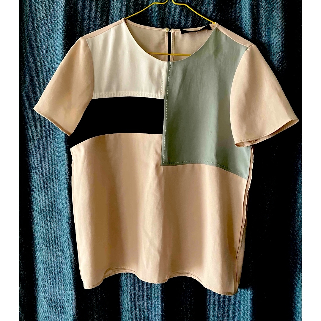 ZARA(ザラ)のZARA トップス レディースのトップス(Tシャツ(半袖/袖なし))の商品写真