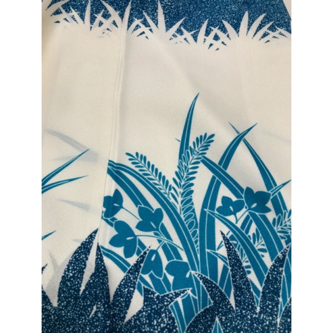 【中古】踊り用 化繊 ブルー地に草花模様 裄66cm Mサイズ レディースの水着/浴衣(着物)の商品写真