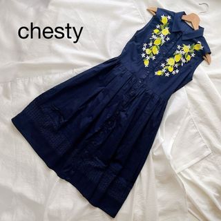 Chesty - chesty レモン刺繍ワンピース　ネイビー　シャツワンピース　ノースリーブ