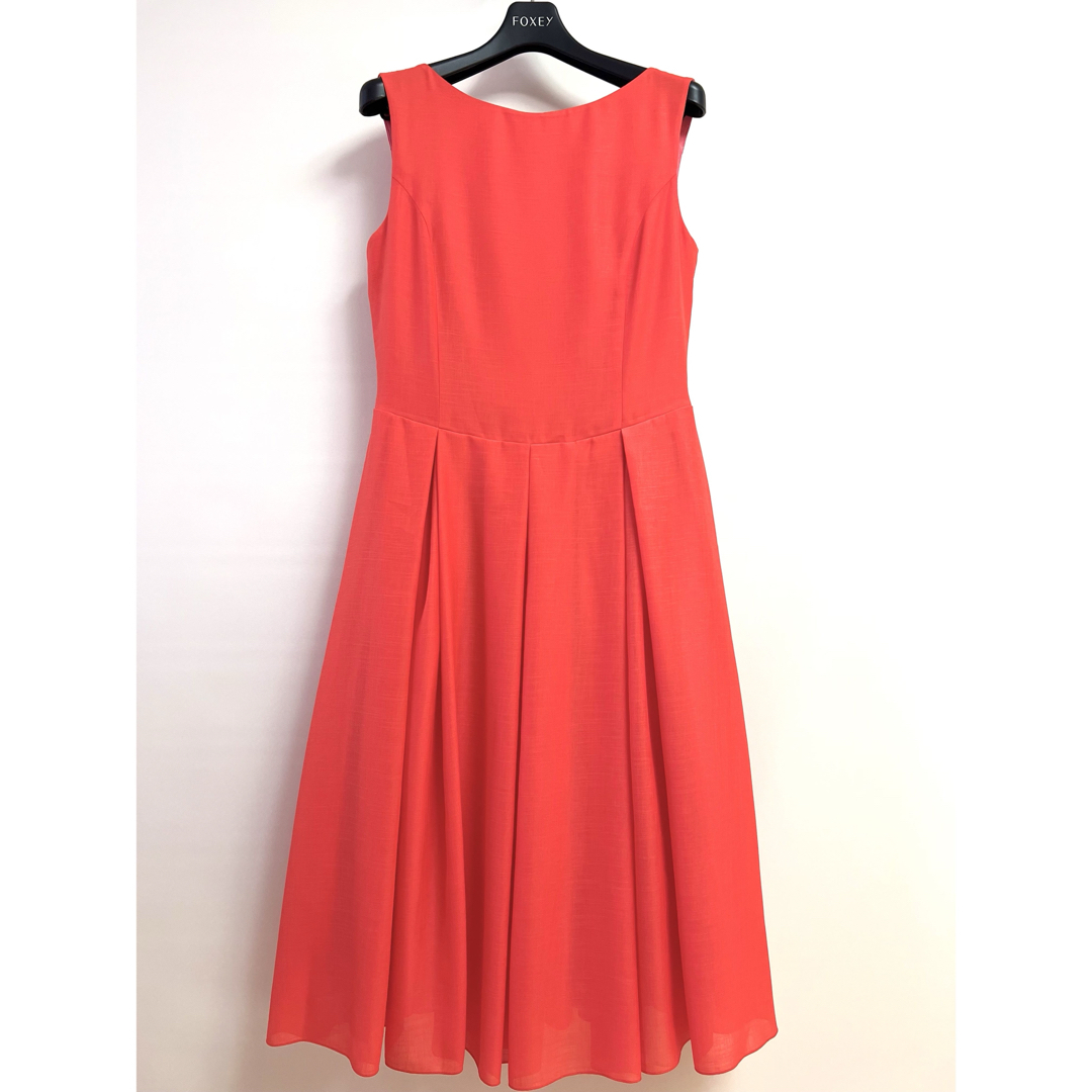 FOXEY(フォクシー)の未使用 Claire Swing Dress フォクシー ロング ワンピース レディースのワンピース(ロングワンピース/マキシワンピース)の商品写真