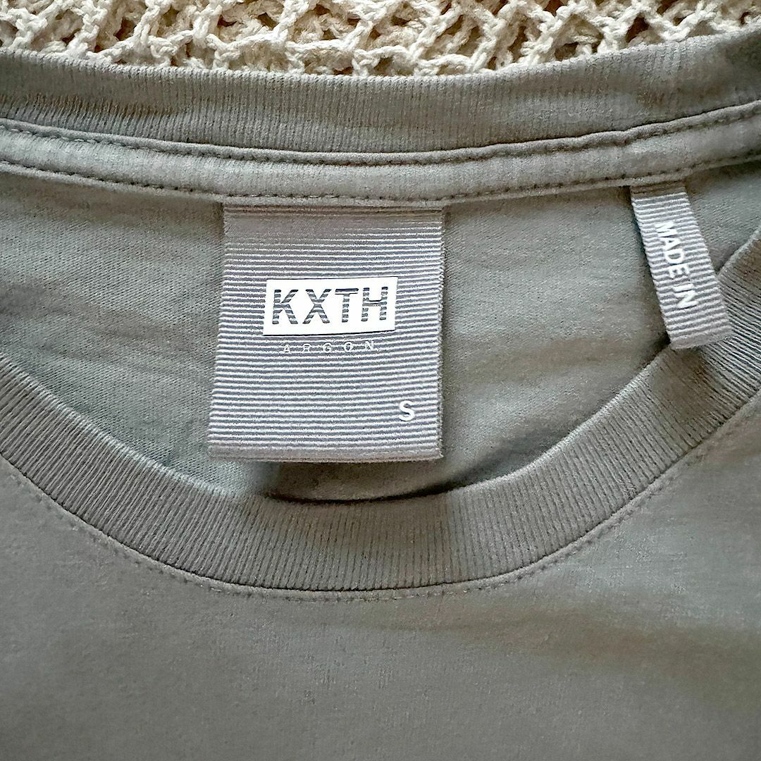 KITH(キス)の【美品】 KITH(キス)×ラッセルアスレチックス 半袖Tシャツ グレーS メンズのトップス(Tシャツ/カットソー(半袖/袖なし))の商品写真