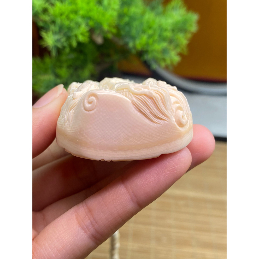 天然マンモス牙美しい手作り彫刻 至尊九龍戯珠 ネックレス 天然マンモス牙美しい手作り彫刻 至尊九龍戯珠 ネックレス