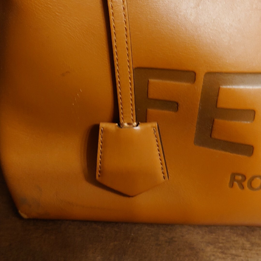 FENDI(フェンディ)のFENDIバイ・ザ・ウェイ レディースのバッグ(ショルダーバッグ)の商品写真