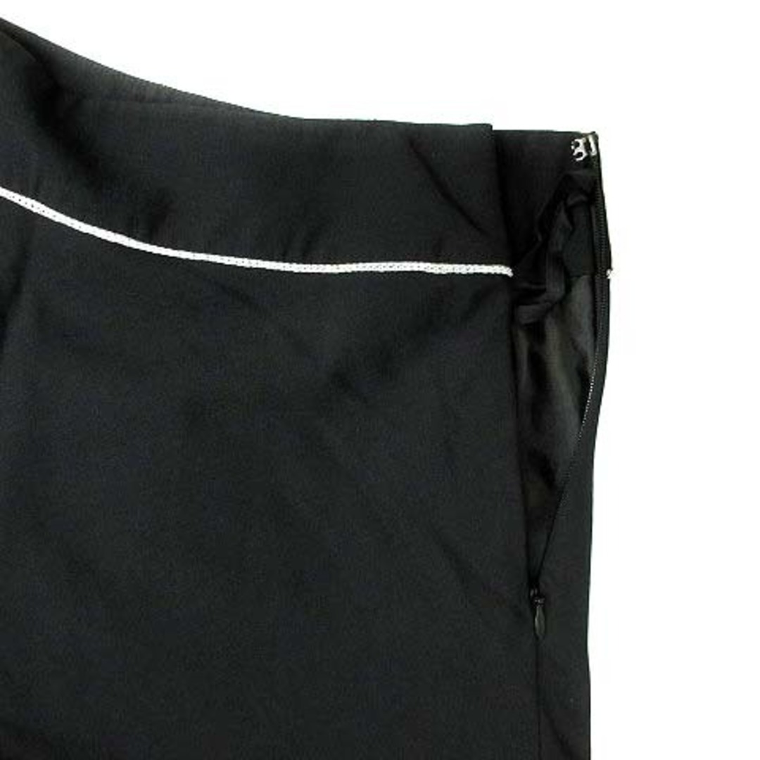 M'S GRACY(エムズグレイシー)のエムズグレイシー カットワーク フラワー 刺繍 スカート 膝丈 ブラック 38 レディースのスカート(ひざ丈スカート)の商品写真
