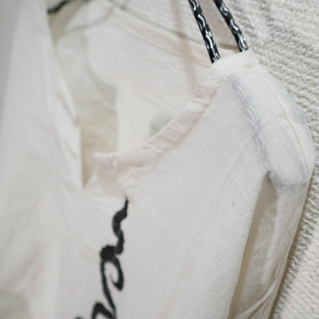 あっぴー様専用【新品】エスニックコットンシャツ　蔦風柄　オフホワイト メンズのトップス(Tシャツ/カットソー(七分/長袖))の商品写真
