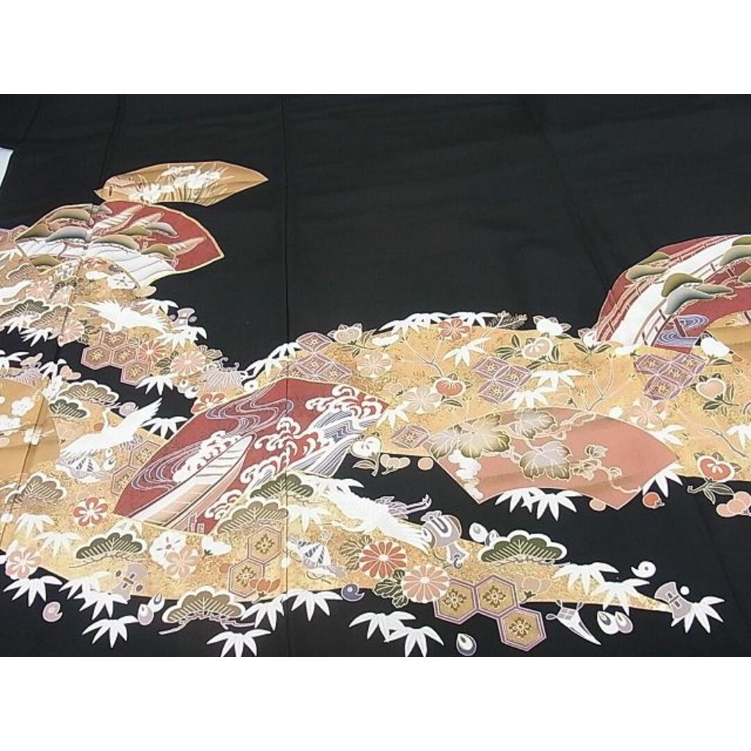 平和屋2■豪華黒留袖　作家物　駒刺繍　地紙草花文　金彩　逸品　DAAA7905sf レディースの水着/浴衣(着物)の商品写真