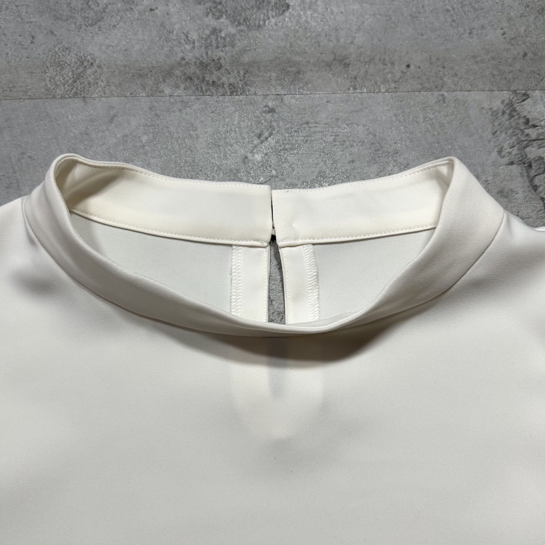 Noble(ノーブル)のNOBLE  ハイネック袖フレアブラウス レディースのトップス(シャツ/ブラウス(半袖/袖なし))の商品写真