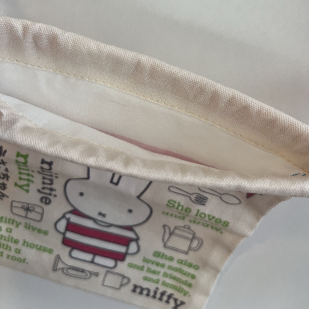 miffy(ミッフィー)のミッフィー 巾着袋 レディースのファッション小物(ポーチ)の商品写真