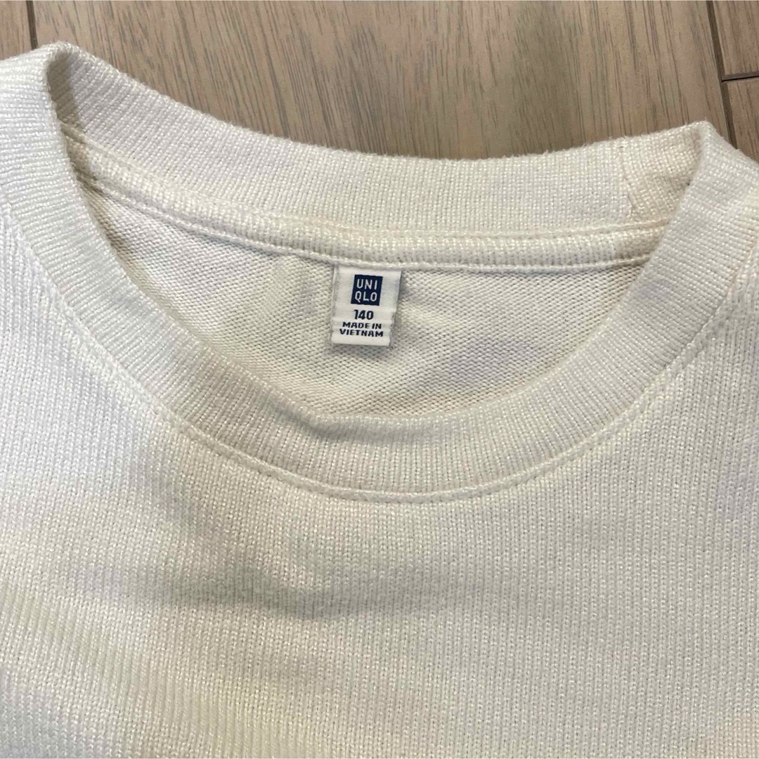 UNIQLO(ユニクロ)のユニクロ　ソフトニットフリースクルーネックT（長袖）　140 キッズ/ベビー/マタニティのキッズ服女の子用(90cm~)(Tシャツ/カットソー)の商品写真