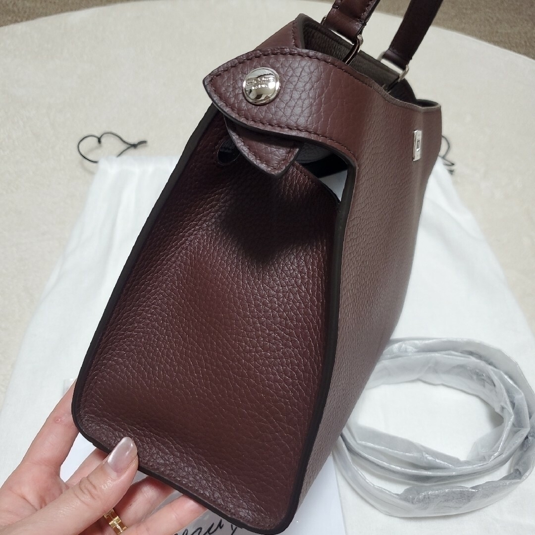 TOMORROWLAND(トゥモローランド)の新品未使用　MICHINO PARI　ミチノパリ　ルテススモール　あずき色 レディースのバッグ(ショルダーバッグ)の商品写真
