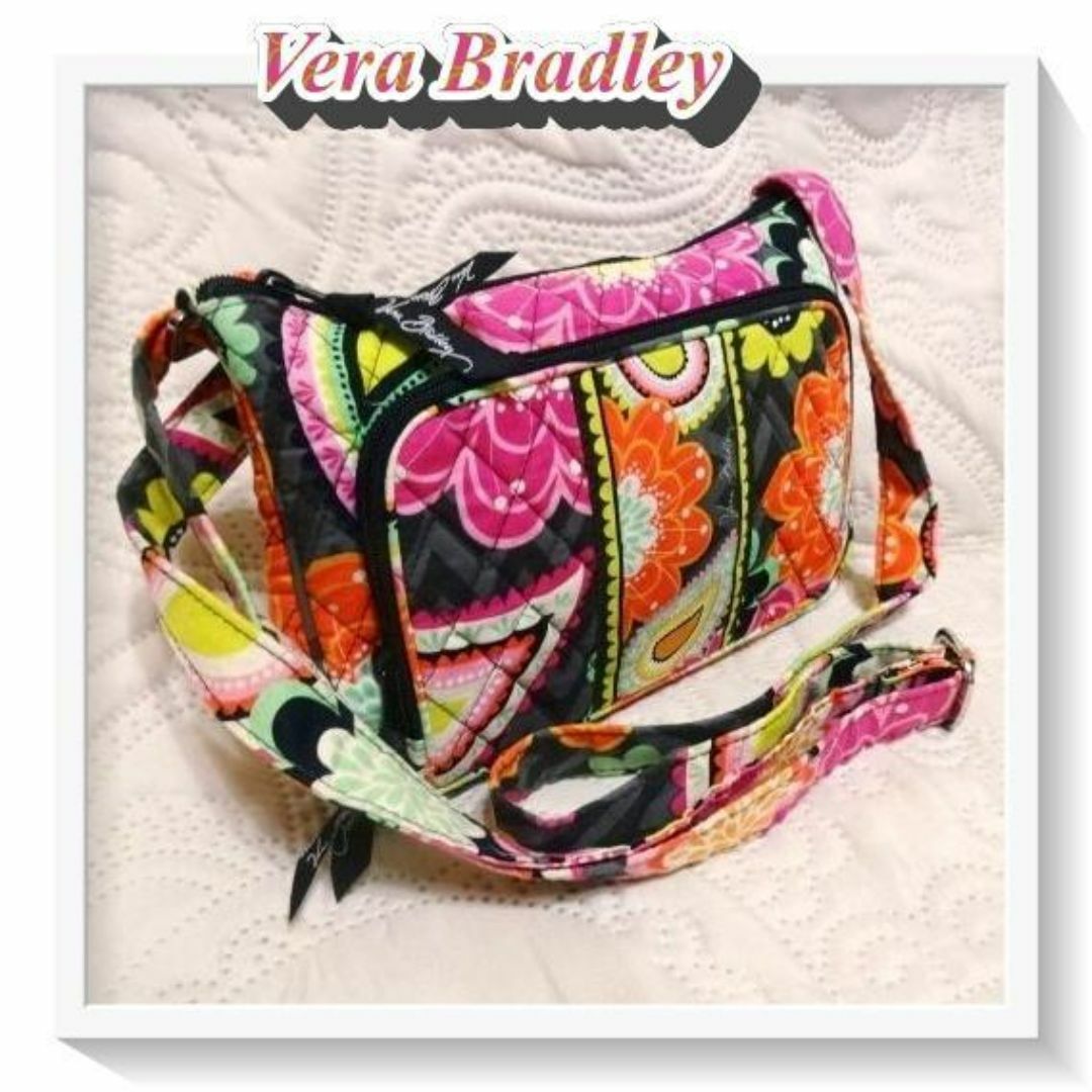 Vera Bradley(ヴェラブラッドリー)のVera Bradley 花柄キルティングショルダーバッグ② レディースのバッグ(ショルダーバッグ)の商品写真