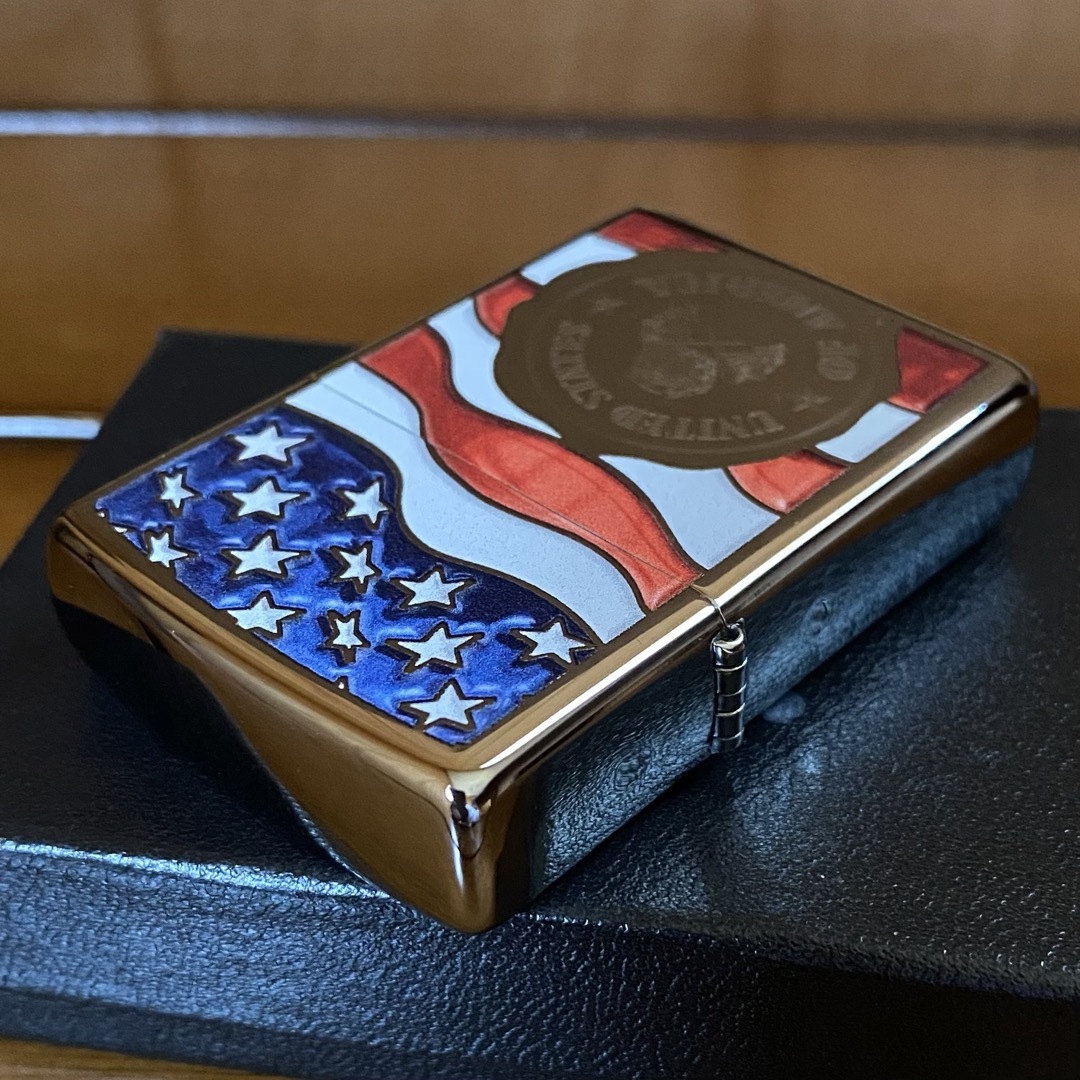 ZIPPO(ジッポー)のZIPPO USA アメリカ国旗&スタンプブラウンマット 新品 ジッポーライター メンズのファッション小物(タバコグッズ)の商品写真