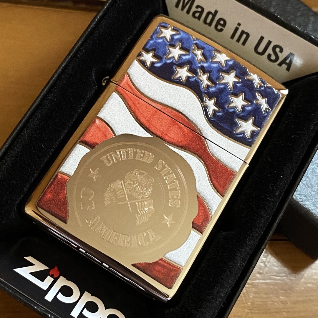 ZIPPO(ジッポー)のZIPPO USA アメリカ国旗&スタンプブラウンマット 新品 ジッポーライター メンズのファッション小物(タバコグッズ)の商品写真