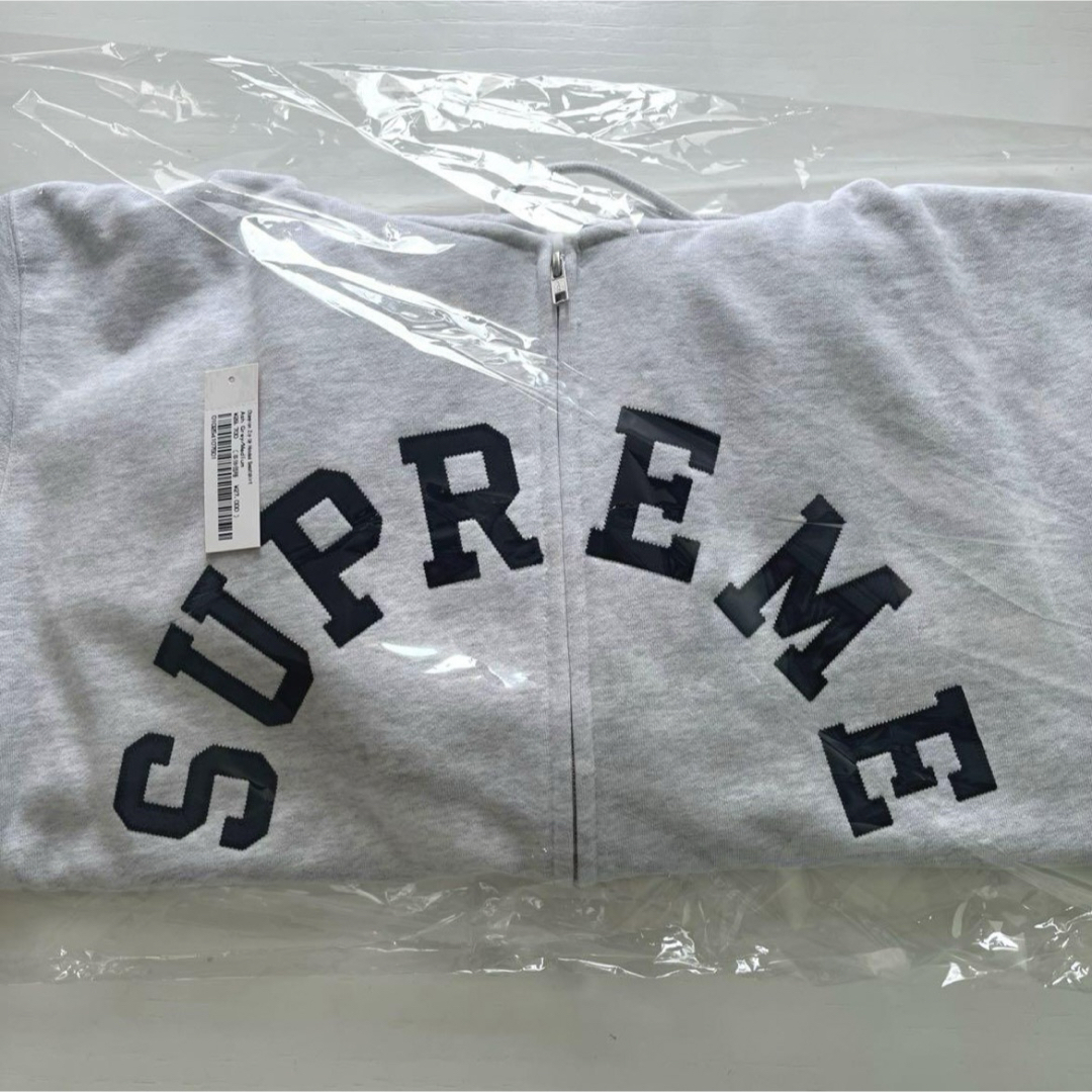 Supreme(シュプリーム)のSupreme®/Champion® Zip Up Hooded Sweat メンズのトップス(スウェット)の商品写真