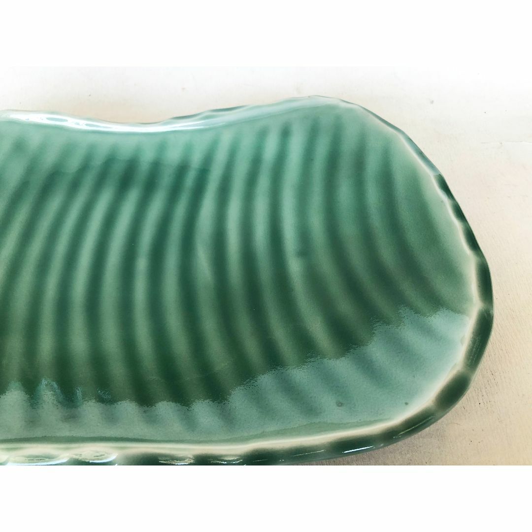 美濃焼 深海青磁変形盛皿 大皿 パーティー皿 盛皿 36.5cm インテリア/住まい/日用品のキッチン/食器(食器)の商品写真