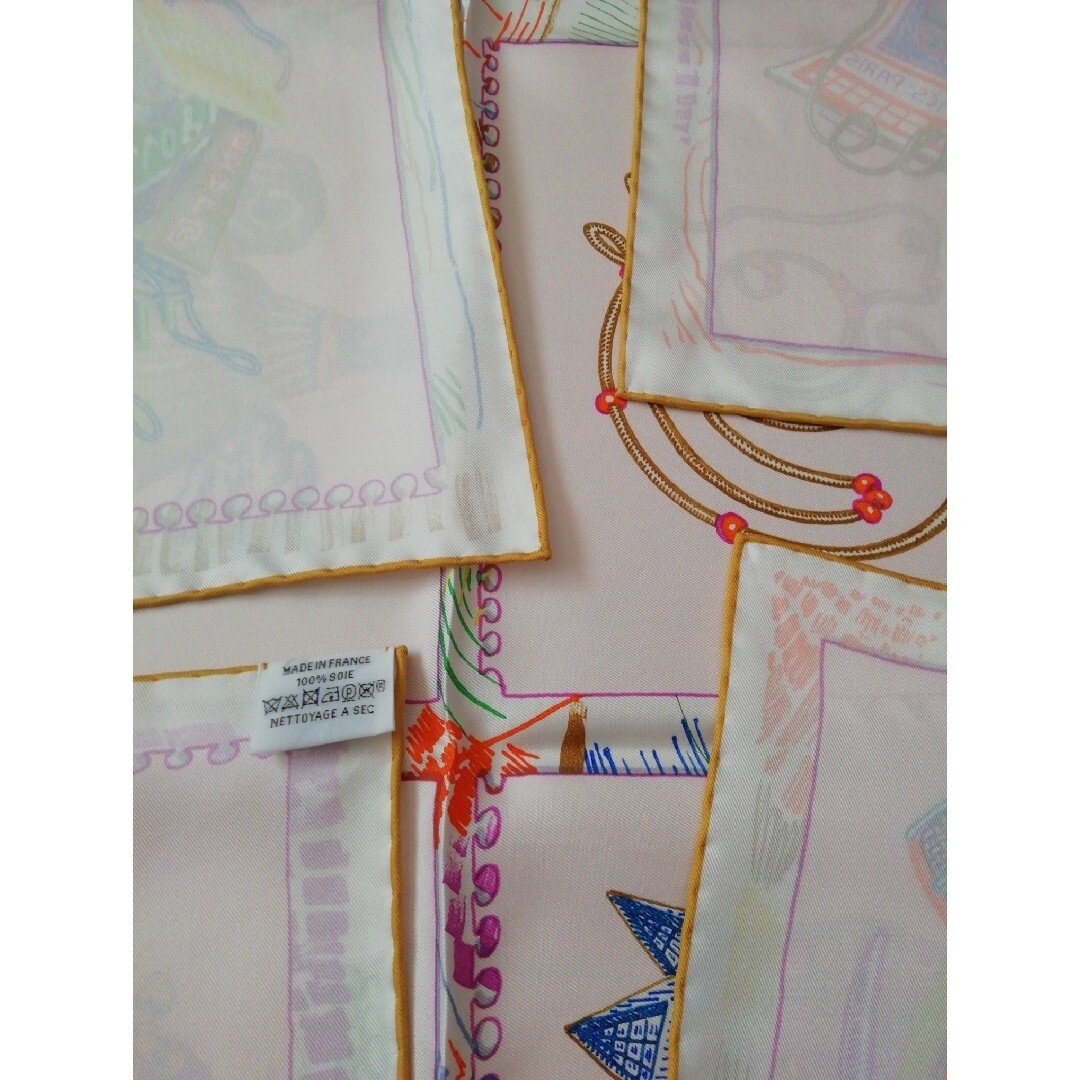 Hermes(エルメス)のHERMES　エルメス　スカーフ　シュヴァロスコープ　　ピンク レディースのファッション小物(バンダナ/スカーフ)の商品写真