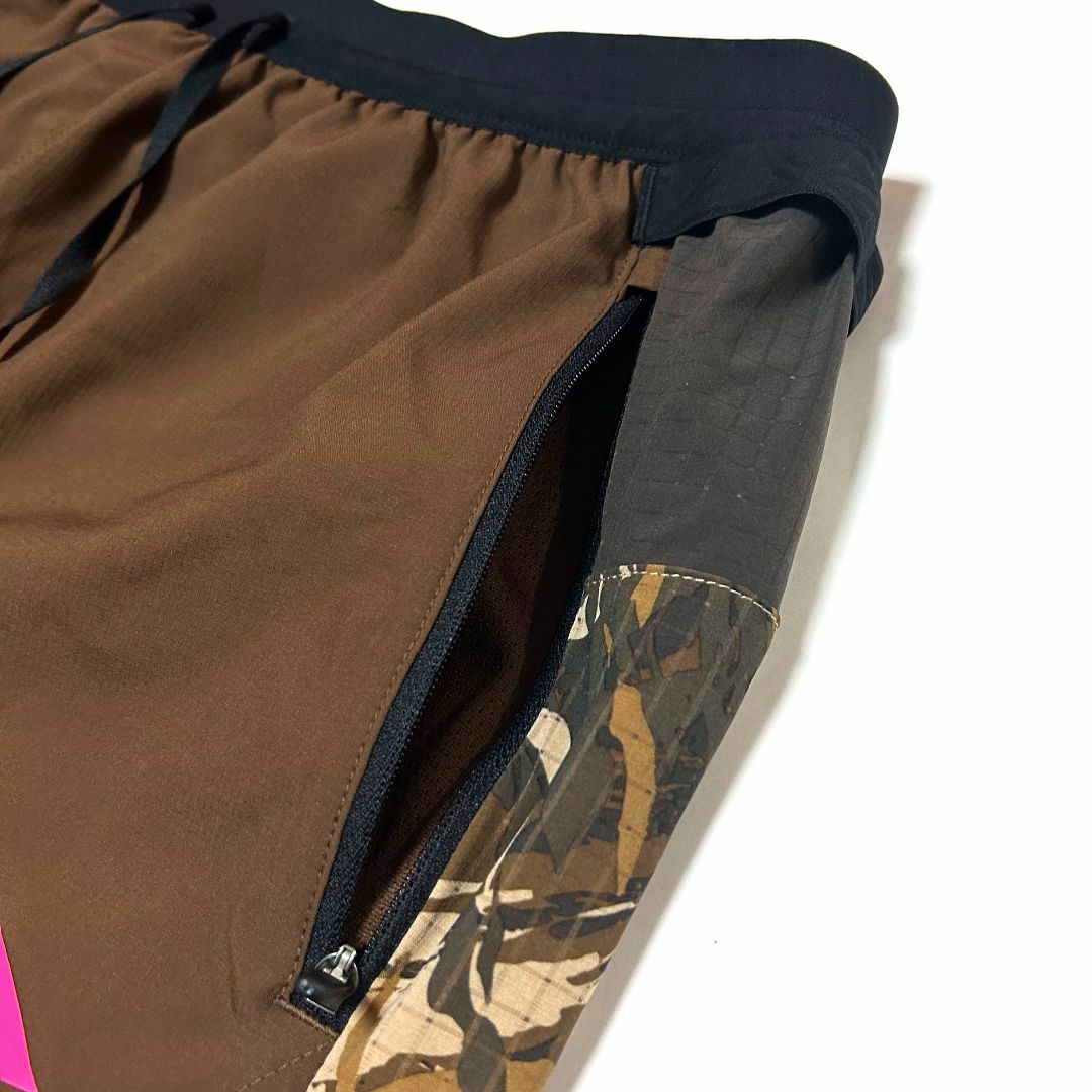 NIKE(ナイキ)の新品　Sサイズ　ナイキ トレイル　フレックス　ストライド ショート　ブラウン メンズのパンツ(ショートパンツ)の商品写真