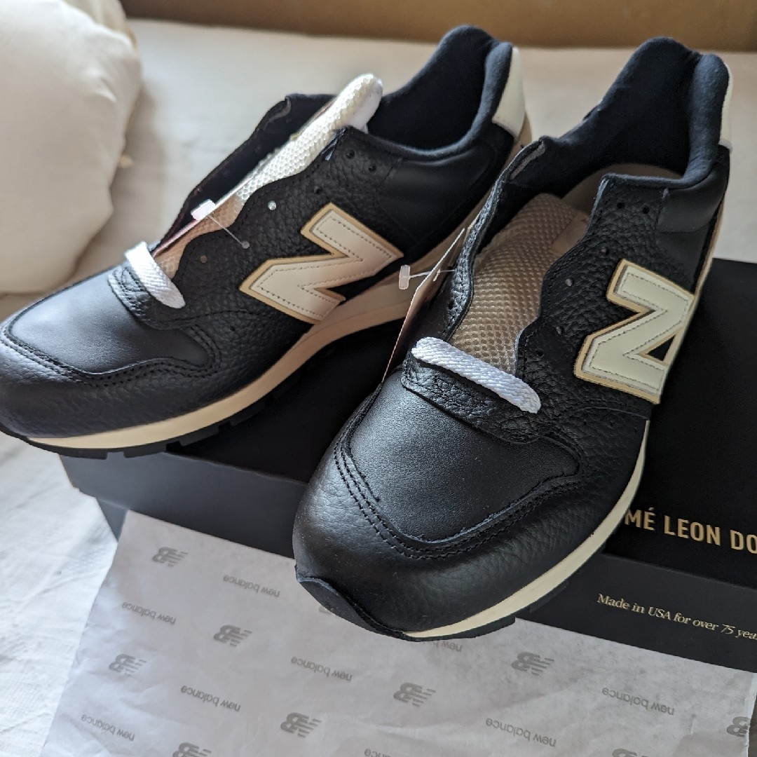 New Balance(ニューバランス)のエメレオンドレ×ニューバランスU996 BW 27cm 新品 メンズの靴/シューズ(スニーカー)の商品写真