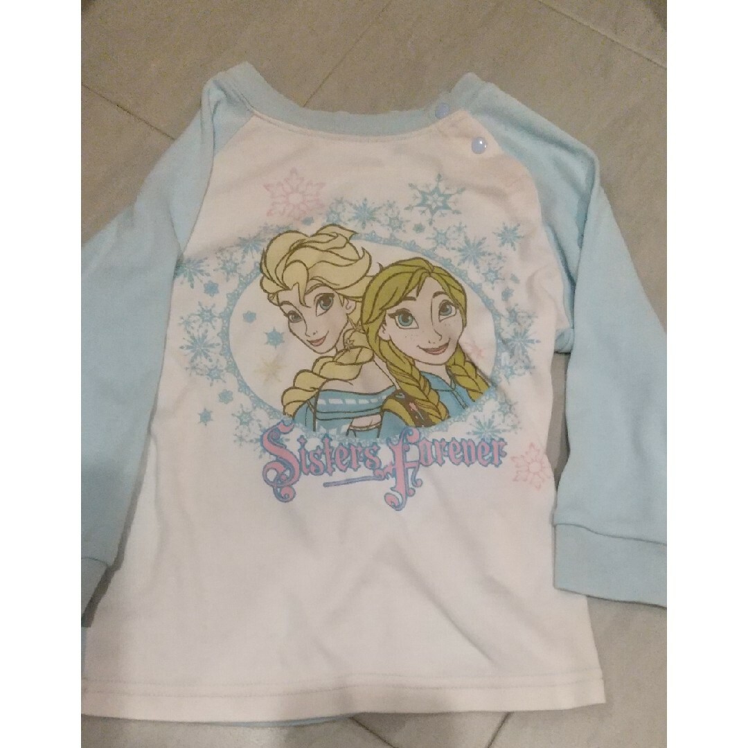 キッズ　ガール　幼児　上着のみ　アナと雪の女王　パジャマ　サイズ90 キッズ/ベビー/マタニティのキッズ服女の子用(90cm~)(パジャマ)の商品写真