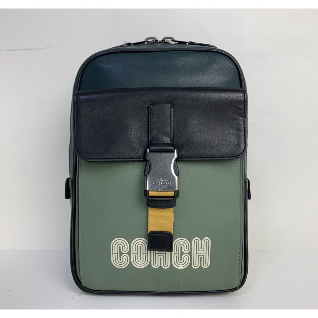 COACH(コーチ)の美品★ コーチ メンズ COACH レザー トラック パック ボディバッグ メンズのバッグ(ボディーバッグ)の商品写真