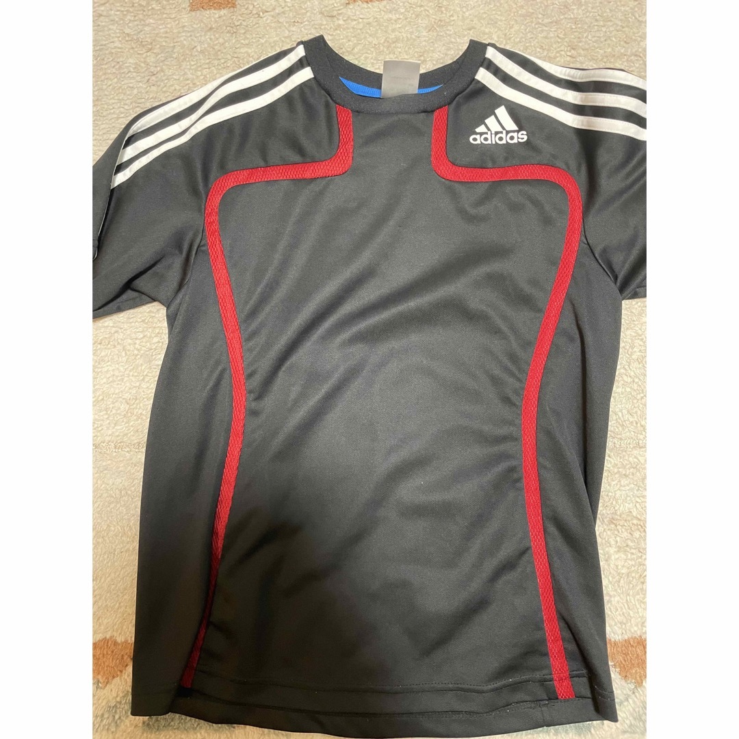 adidas(アディダス)のadidas TシャツS メンズのトップス(Tシャツ/カットソー(半袖/袖なし))の商品写真