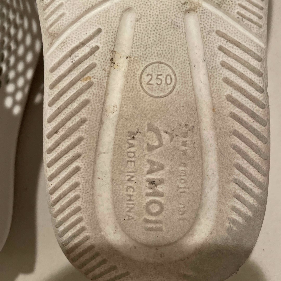 AMOJI 白　25.0cm メンズの靴/シューズ(スニーカー)の商品写真
