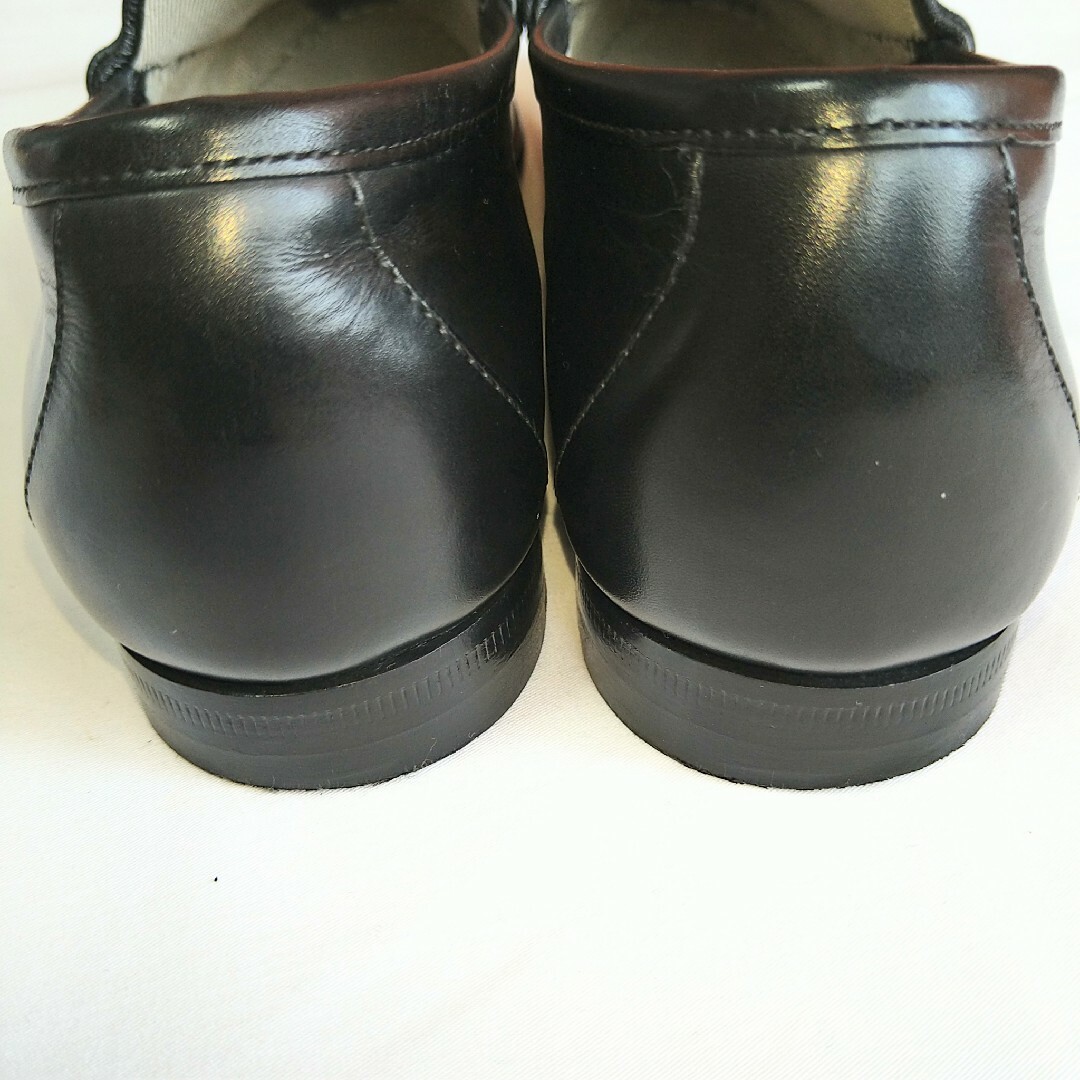 Gucci(グッチ)の「美品」GUCCI グッチ 1953 ホースビットローファー 黒×金 22cm レディースの靴/シューズ(ローファー/革靴)の商品写真